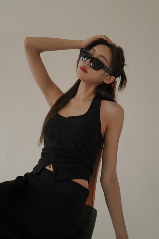 現代感繞脖細毛巾布造型BRA背心