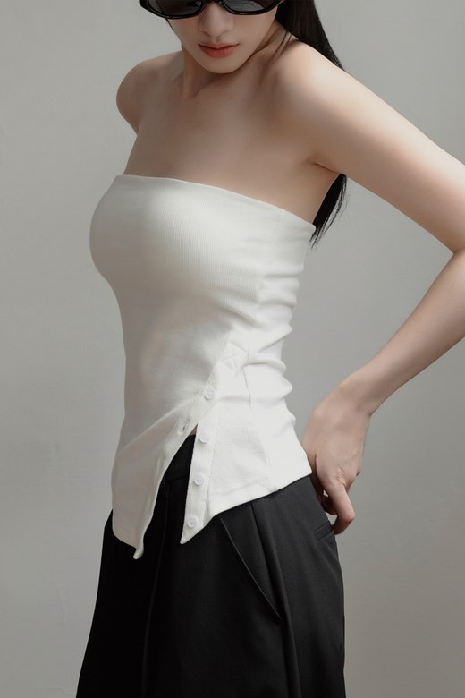 不對稱開釦造型平口BRA TOP