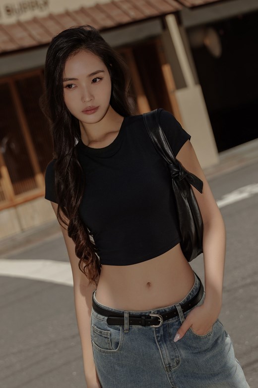 裸感輕塑BRA TOP短TEE