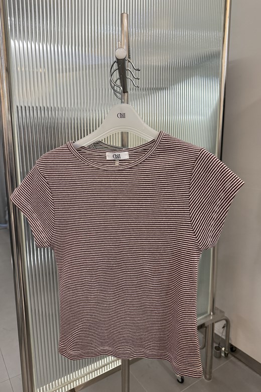 07 可愛線條彈力短Tee