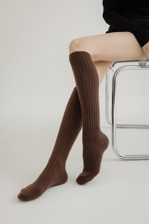 螺紋設計素面中筒襪