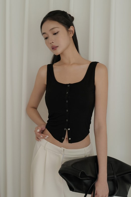 親膚壓釦弧擺BRA TOP背心