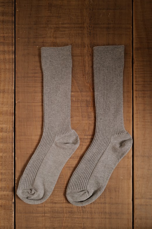 17厚磅羅紋保暖中筒襪