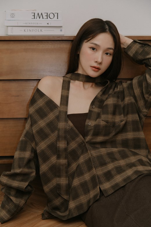 毛呢感格紋襯衫(附領巾)