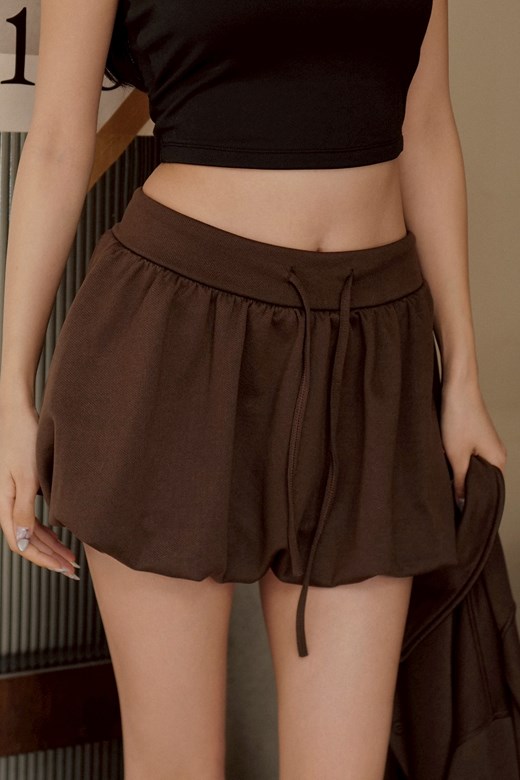 輕柔斜紋磨毛花苞短裙