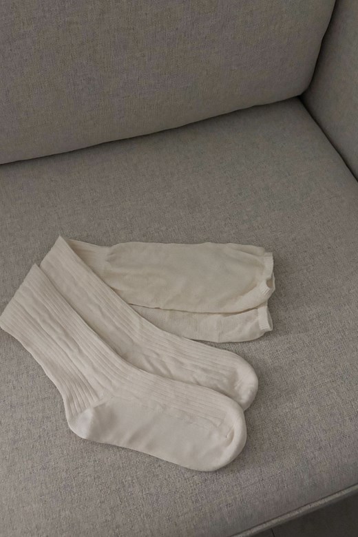 34 針織線條拼接長襪