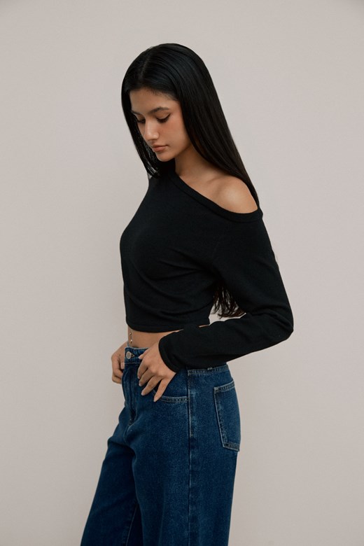 基礎百搭斜肩上衣