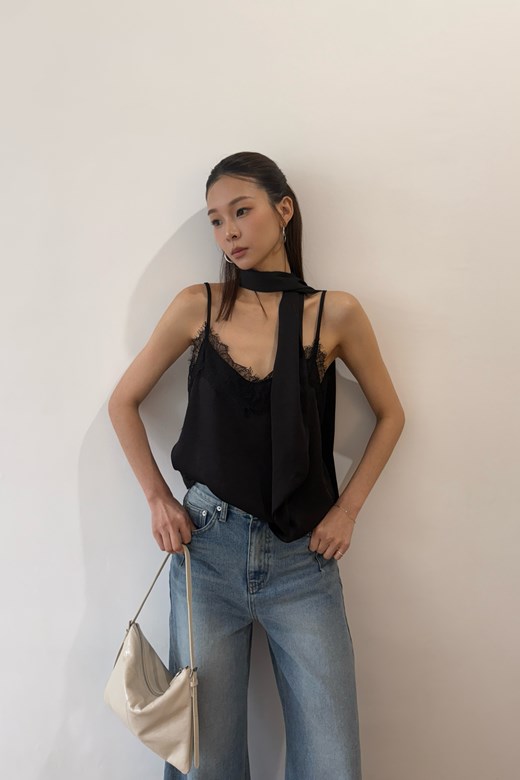 06 韓劇女主蕾絲細肩短版上衣(附領巾)