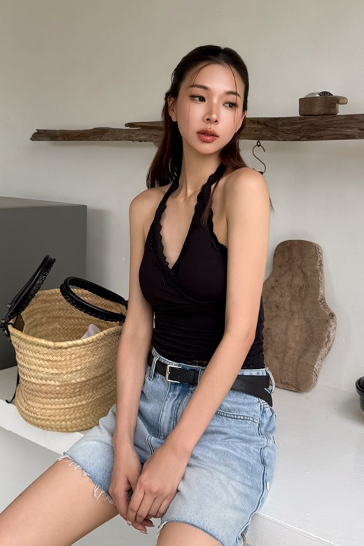 蕾絲交疊美背繞脖BRA TOP背心