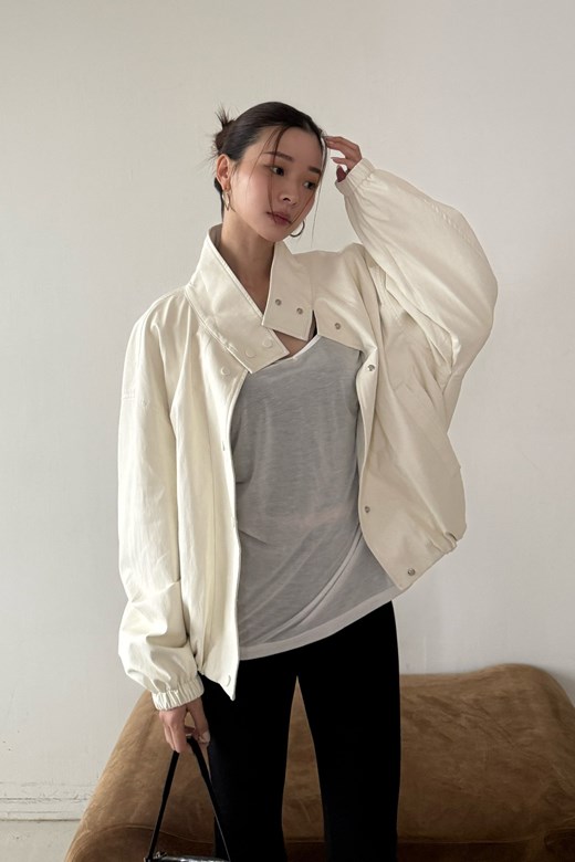 07 立領壓釦皮外套