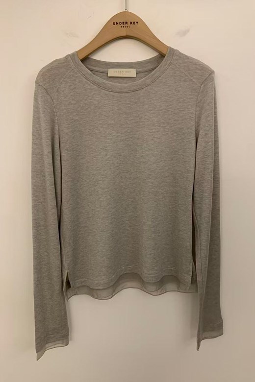 18 親膚圓領微透長袖上衣