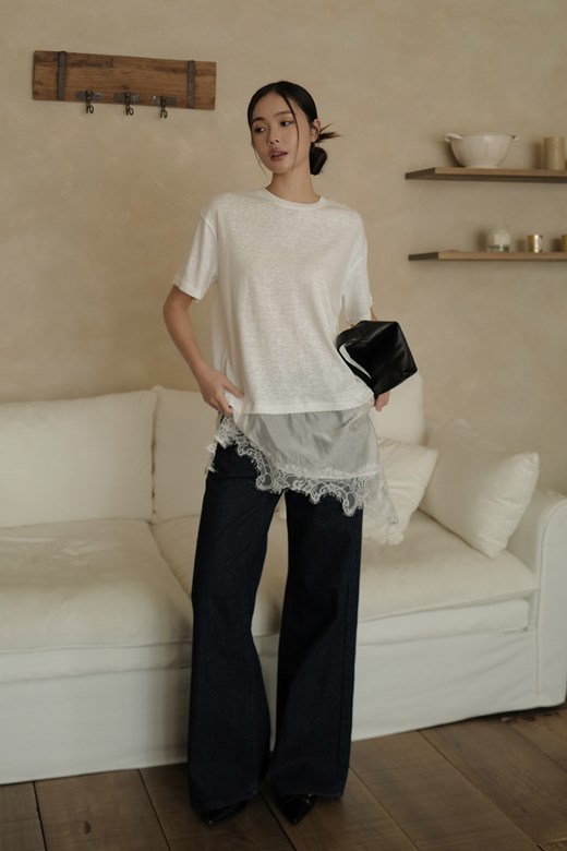 蕾絲拼接斜擺寬鬆短TEE