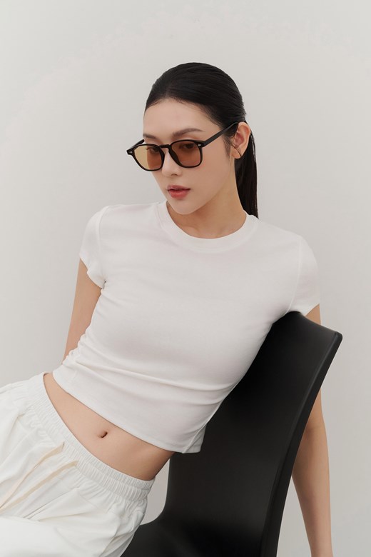 柔彈涼感收腰短TEE