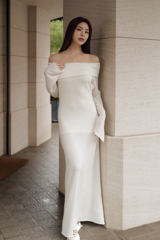 堆堆感一字領針織洋裝