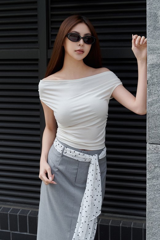 氣質抓皺垂領上衣