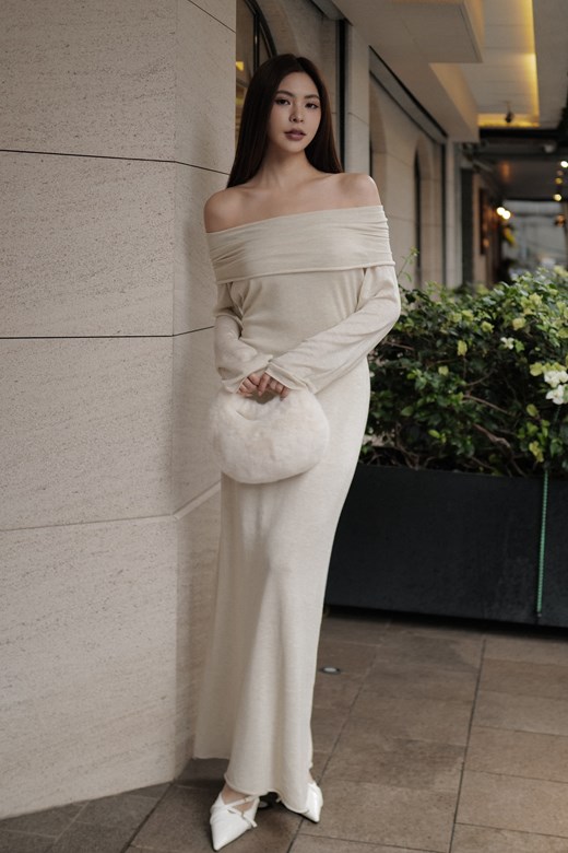 堆堆感一字領針織洋裝