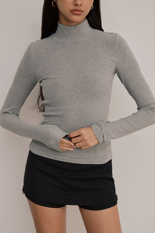 柔彈小高領長袖上衣