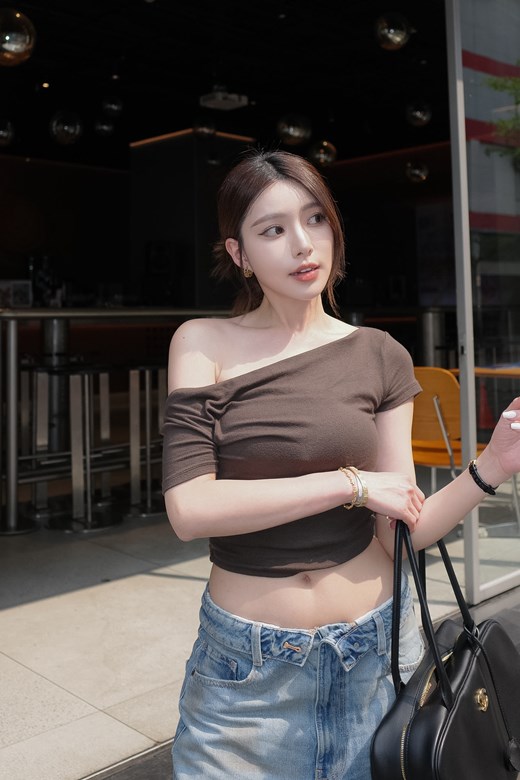 百搭多穿法上衣