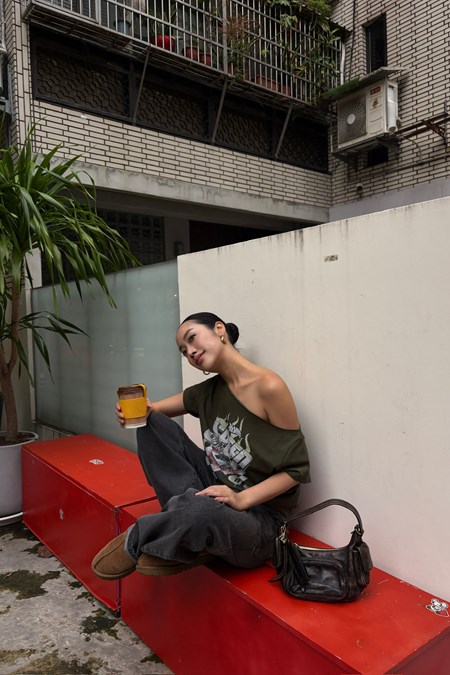 SQB x Hot Wheels #1 Speed Club Off Shoulder Tee