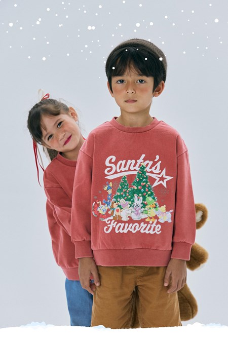 Suzy’s Zoo Santa’s Favorite Sweatshirt