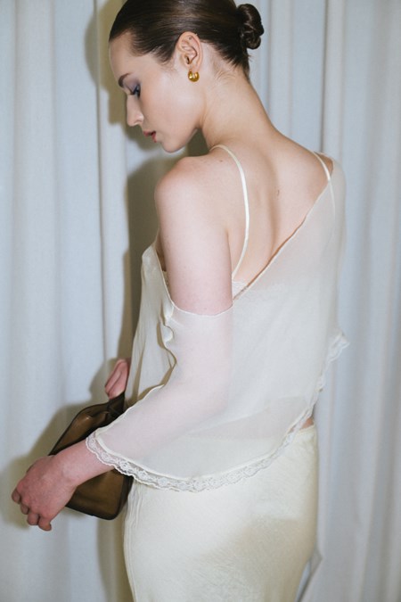 Veila Silk Cape