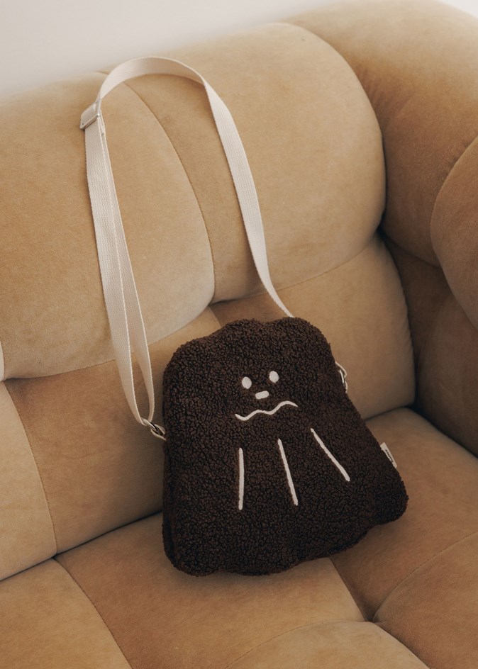 烤焦可露露側背小包包