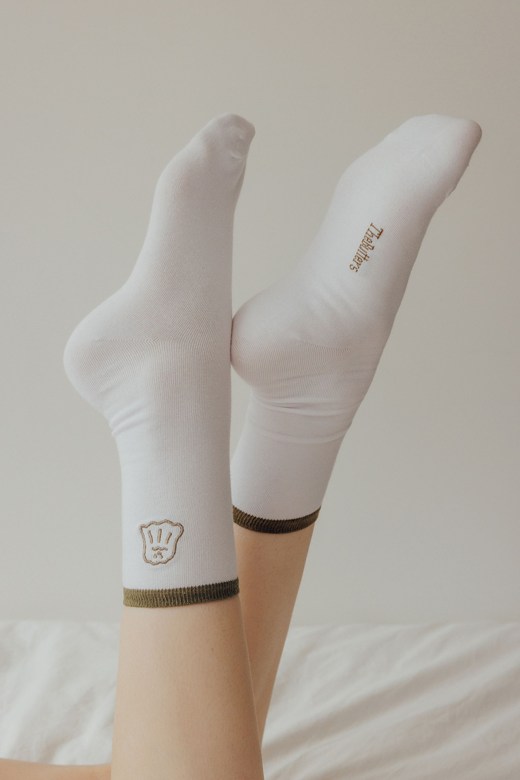 刺繡造型中筒襪