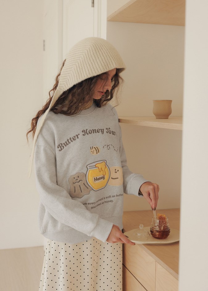 奶油蜂蜜QQ毛拼布大學TEE