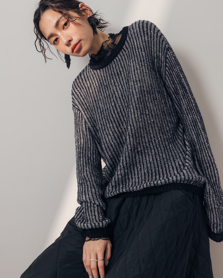 撞色條紋馬海毛針織上衣