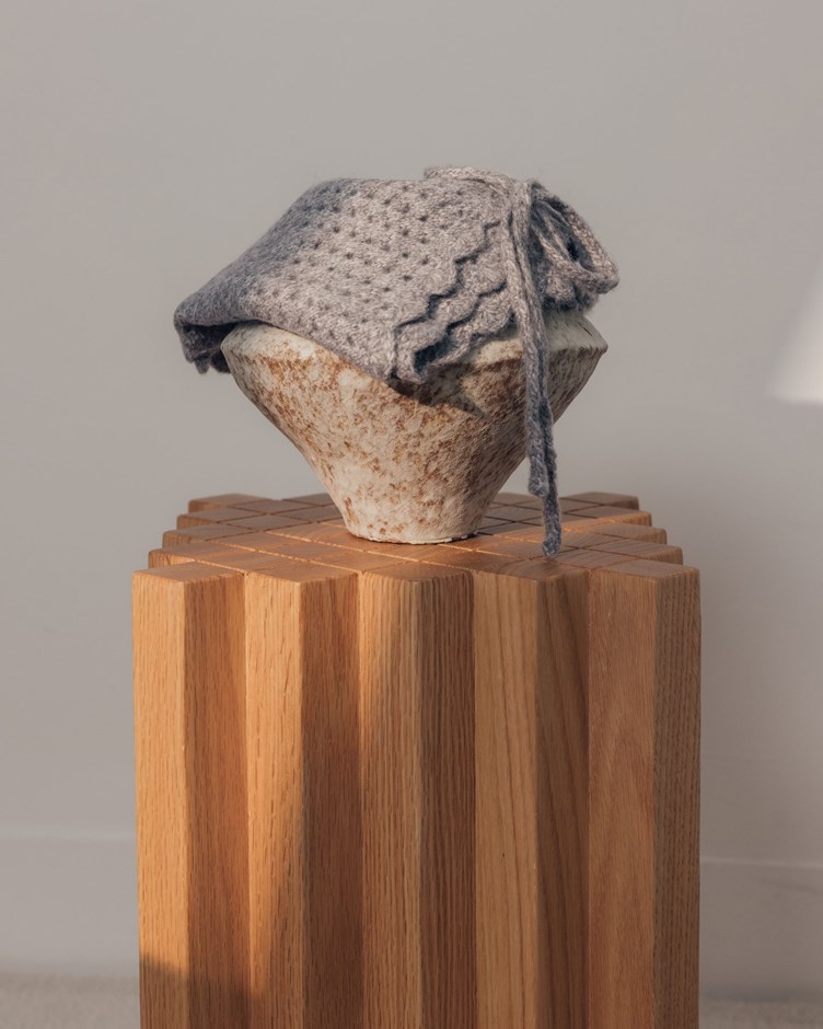 多功能簍空針織三角巾