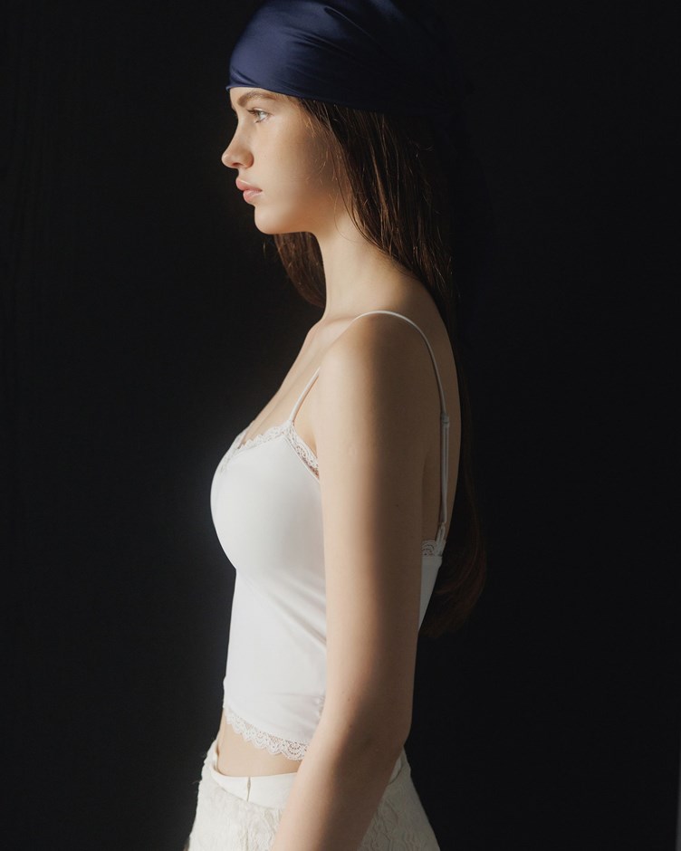 小辣V領拼接蕾絲細肩BRA TOP