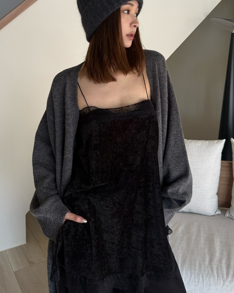 細肩蕾絲絨面短洋裝