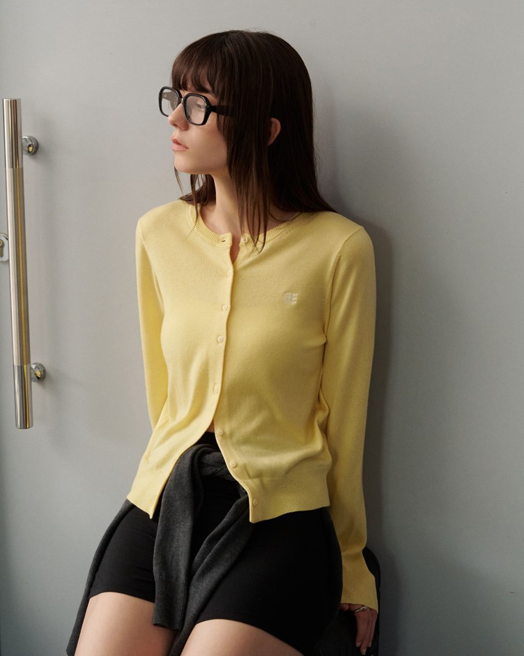 品牌LOGO質感針織外套