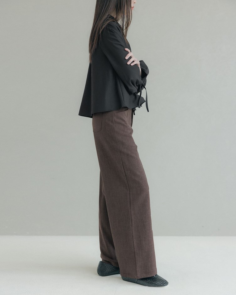 磨毛紋理裝飾線直筒長褲