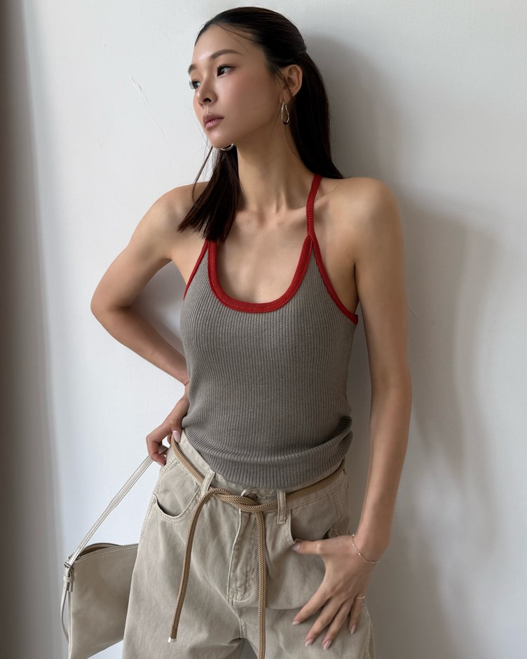 透膚坑條針織細肩背心