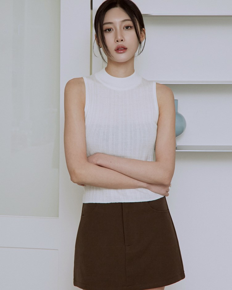 小立領削肩針織背心