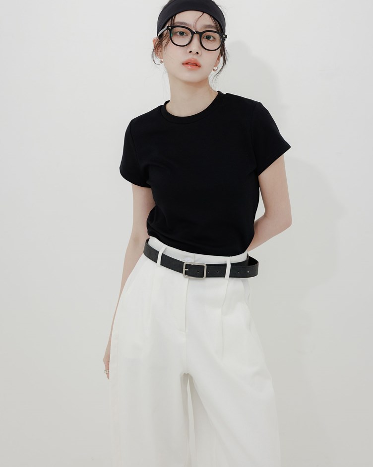 柔彈素面短袖上衣