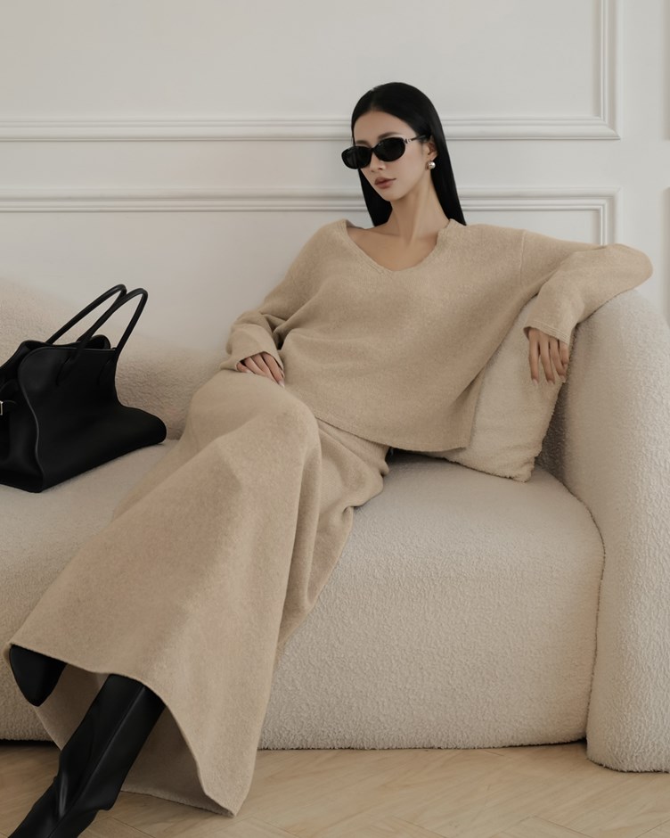 絨毛感V領寬鬆針織長袖