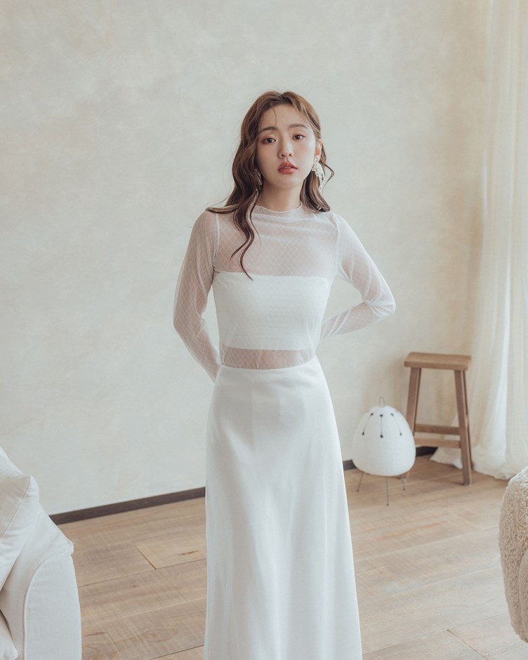 細格輕透捲邊上衣