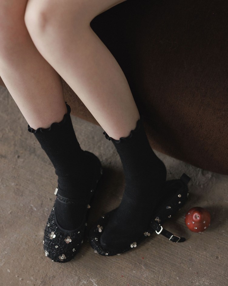 捲捲邊坑紋中筒襪