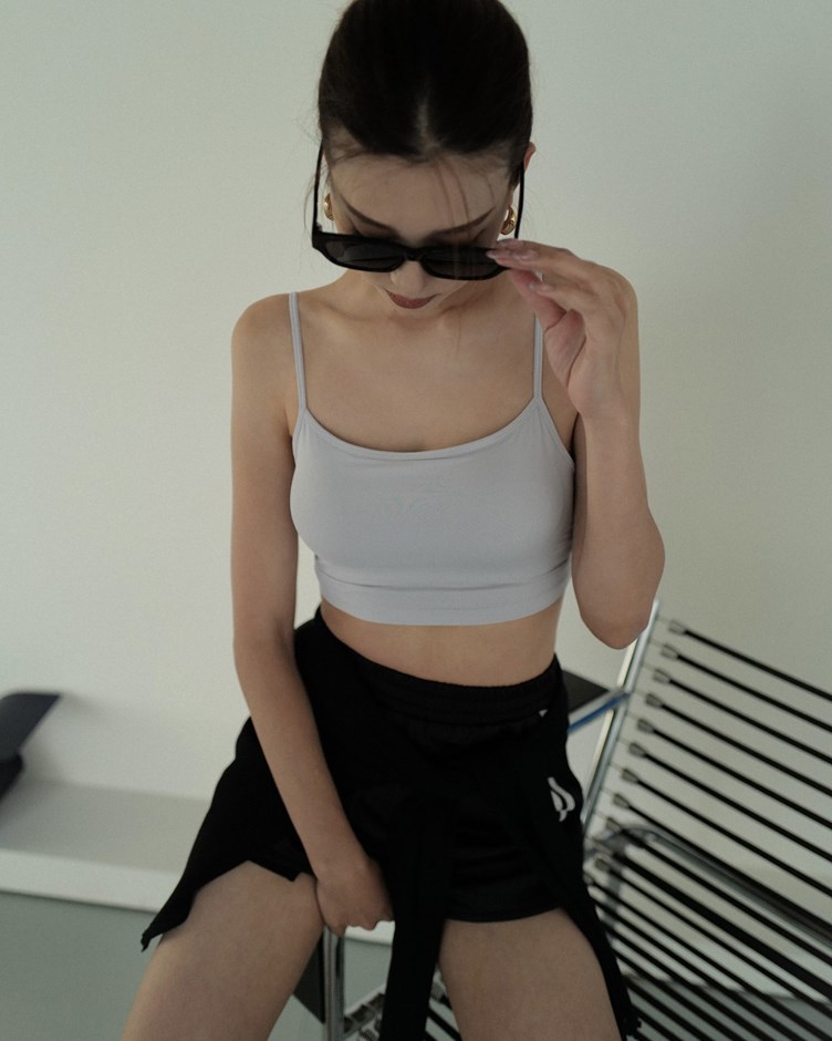 冰滑牛奶絲平領BRA TOP