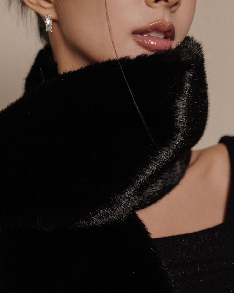 時髦皮草圍巾