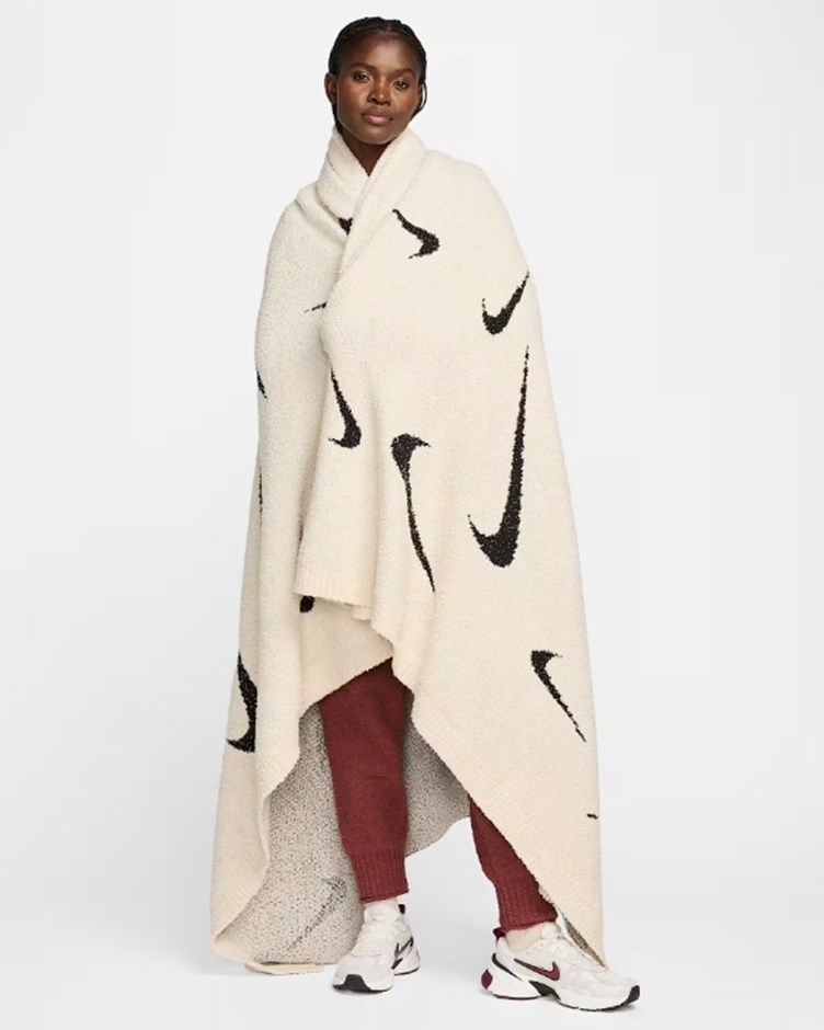 NIKE Knitted Blanket 針織毛毯 黑/杏