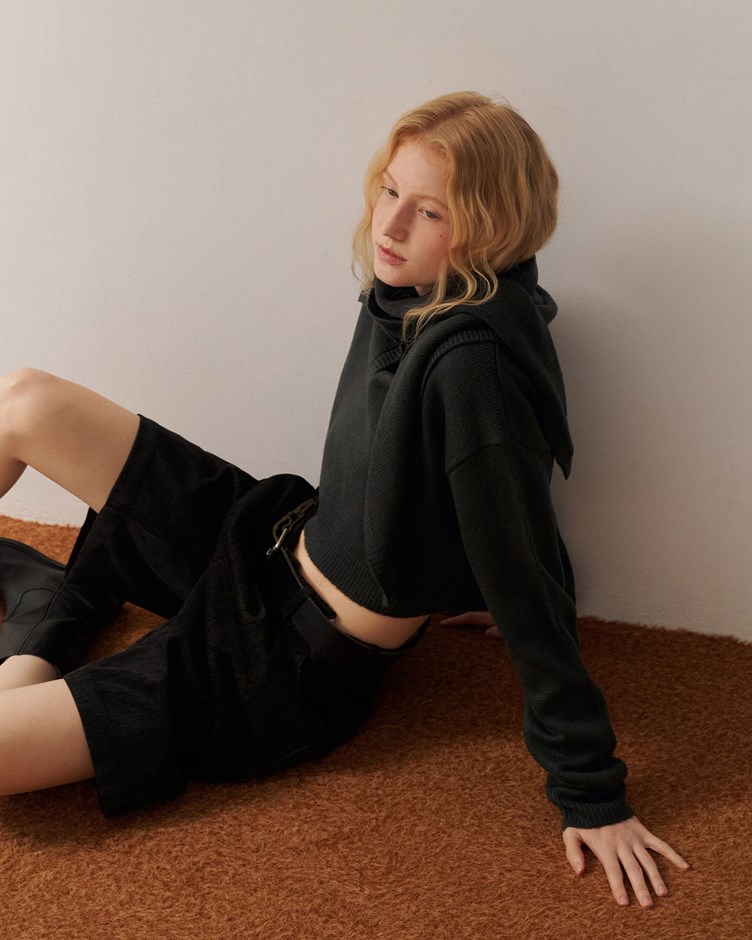 翻領開釦針織毛衣(上衣+三角巾)