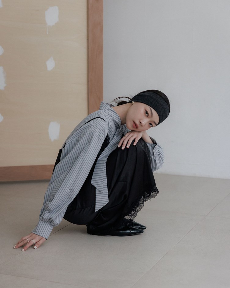 簡約領帶綁帶條紋襯衫