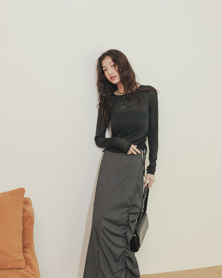 立體網紋側抓皺上衣