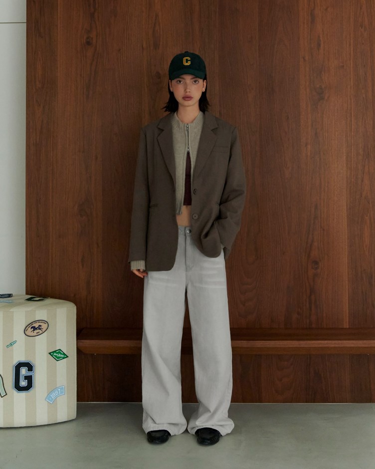 織紋挺版貼布繡西裝外套