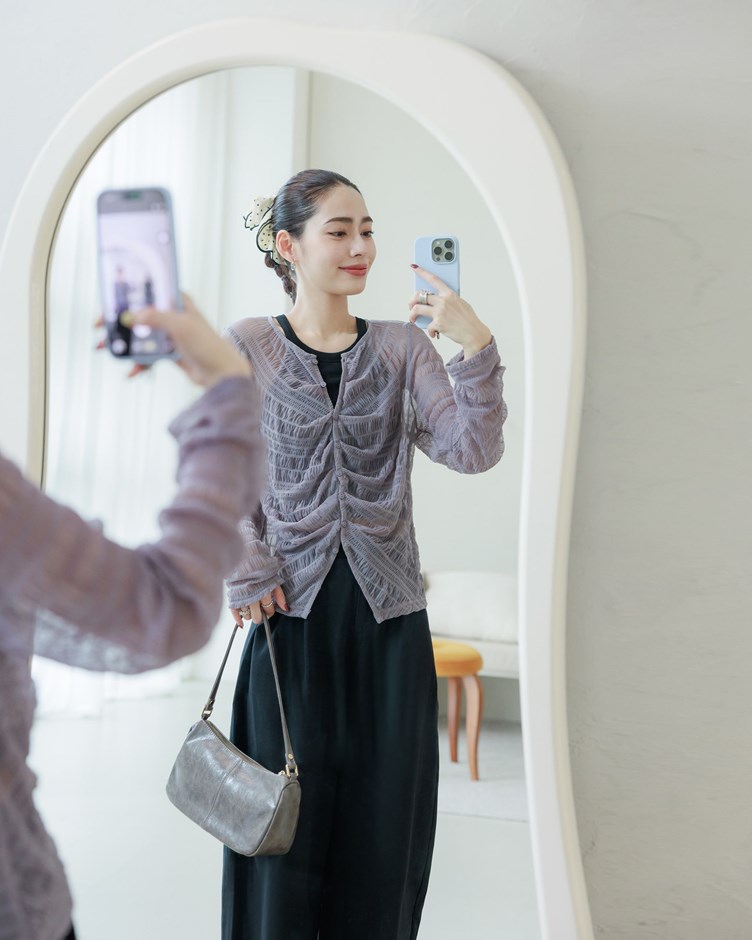 微透抓皺感造型長袖上衣