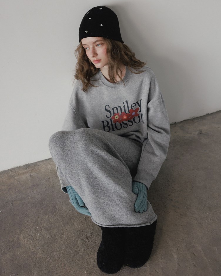 MIT 微笑花朵內刷毛大學TEE