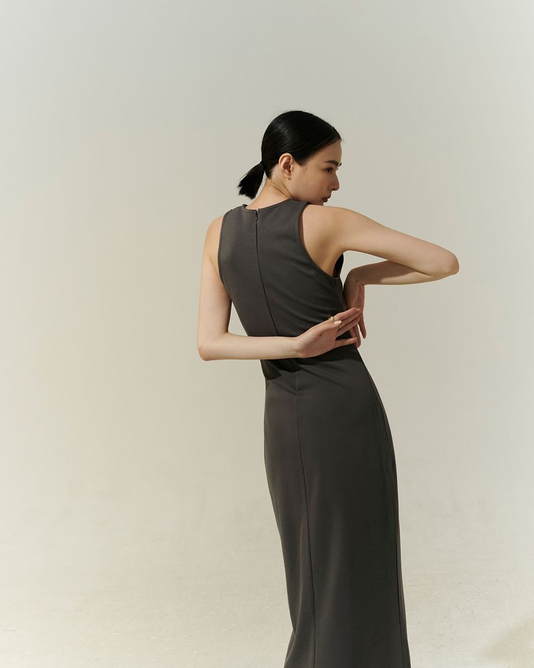 MIT美圖好身材開岔削肩長洋裝(高彈羅馬布)